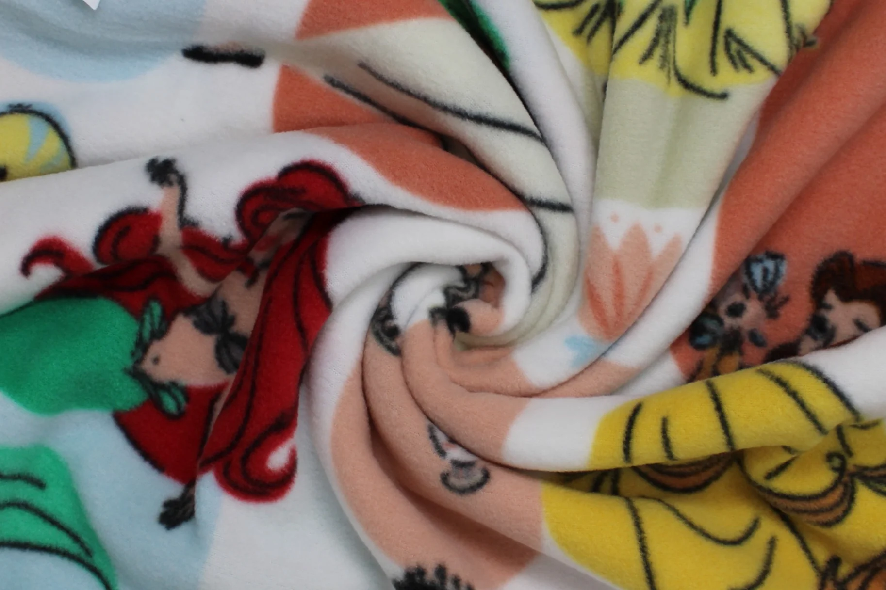 Disney Princesses - 59" - 100% Polyester Fleece - Image 3