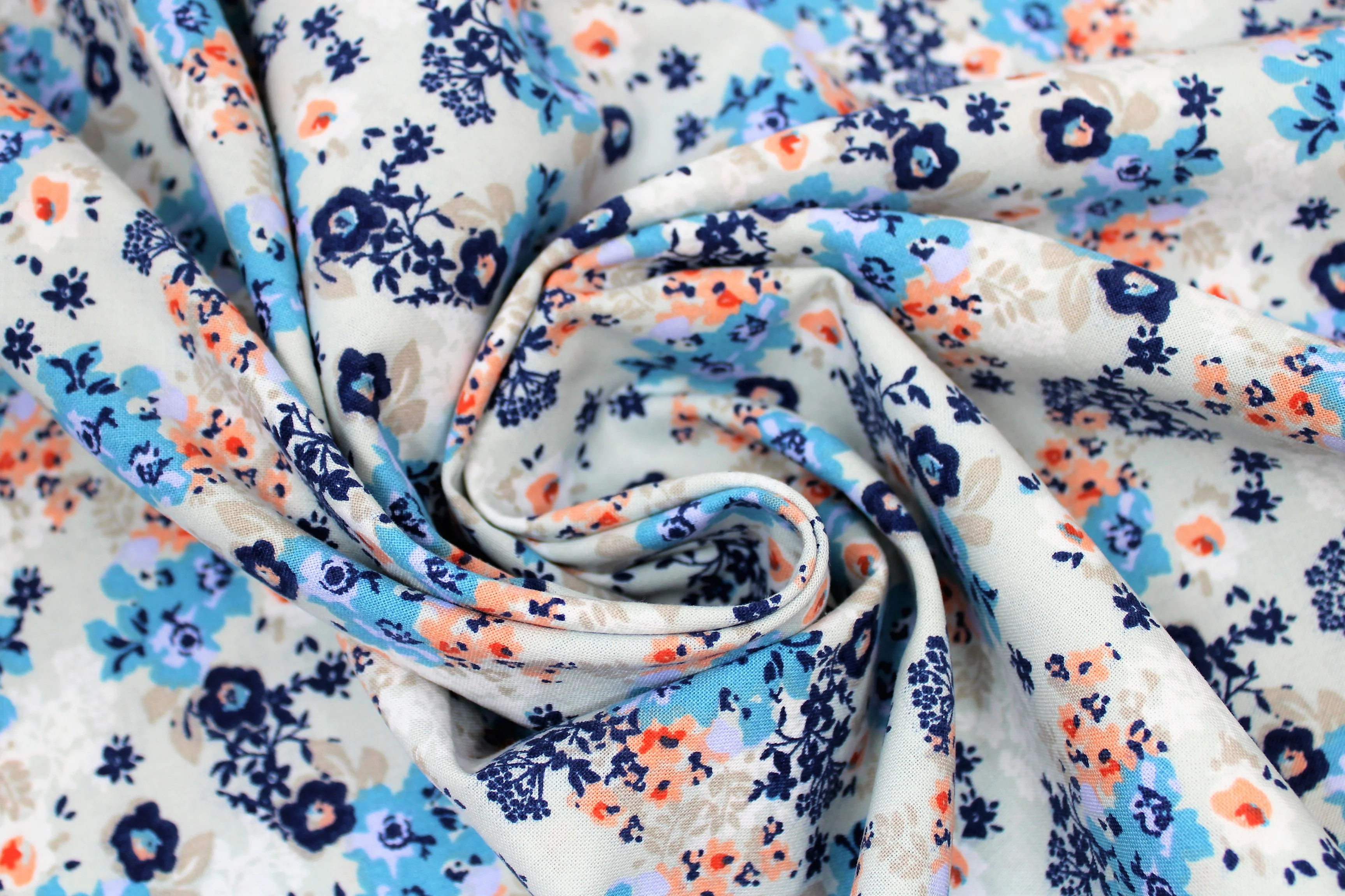 Floral - 45" - 100% Cotton - Image 5