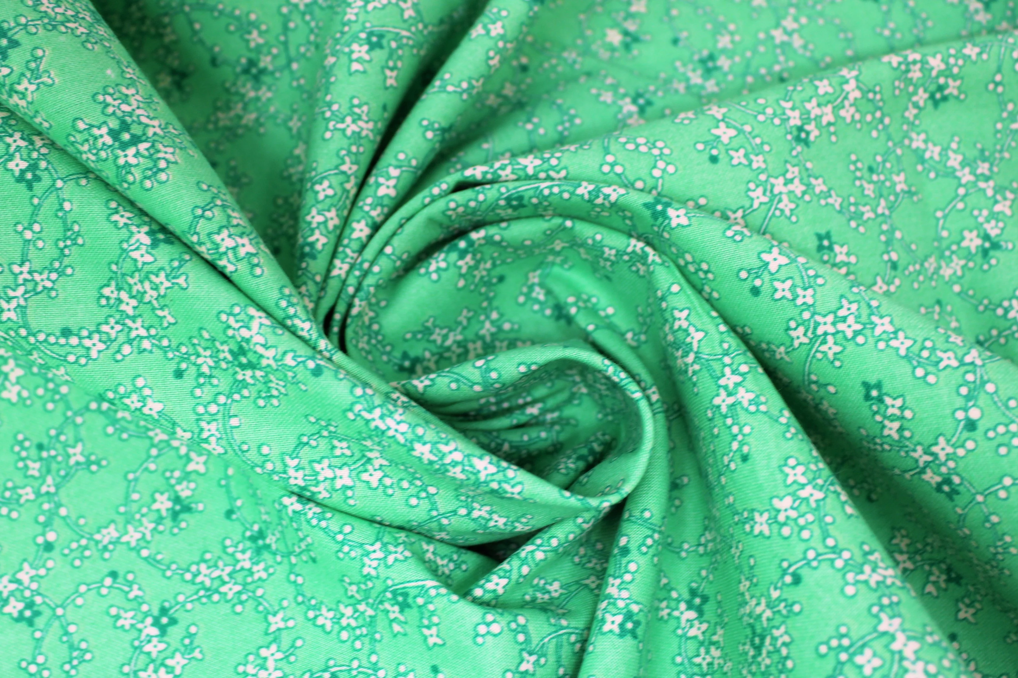 Floral - 45" - 100% Cotton - Image 9