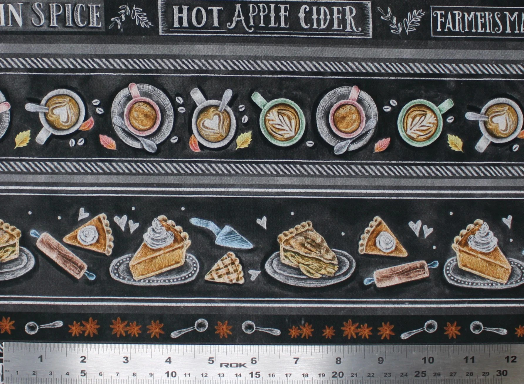 Happy Pie Season - 44/45'' - 100% cotton - Image 9