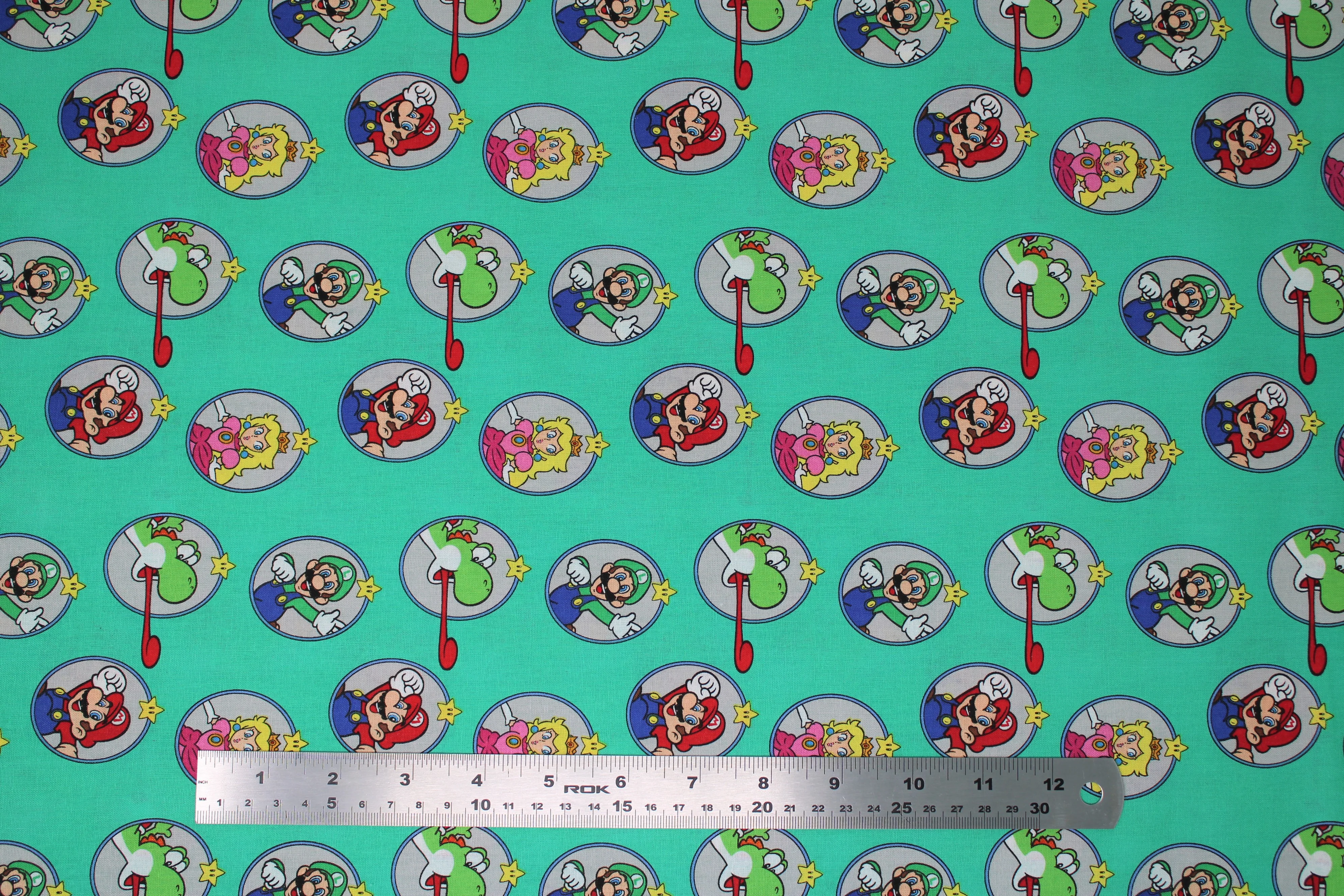 Super Mario Bros - 43" - 100% Cotton - Image 4