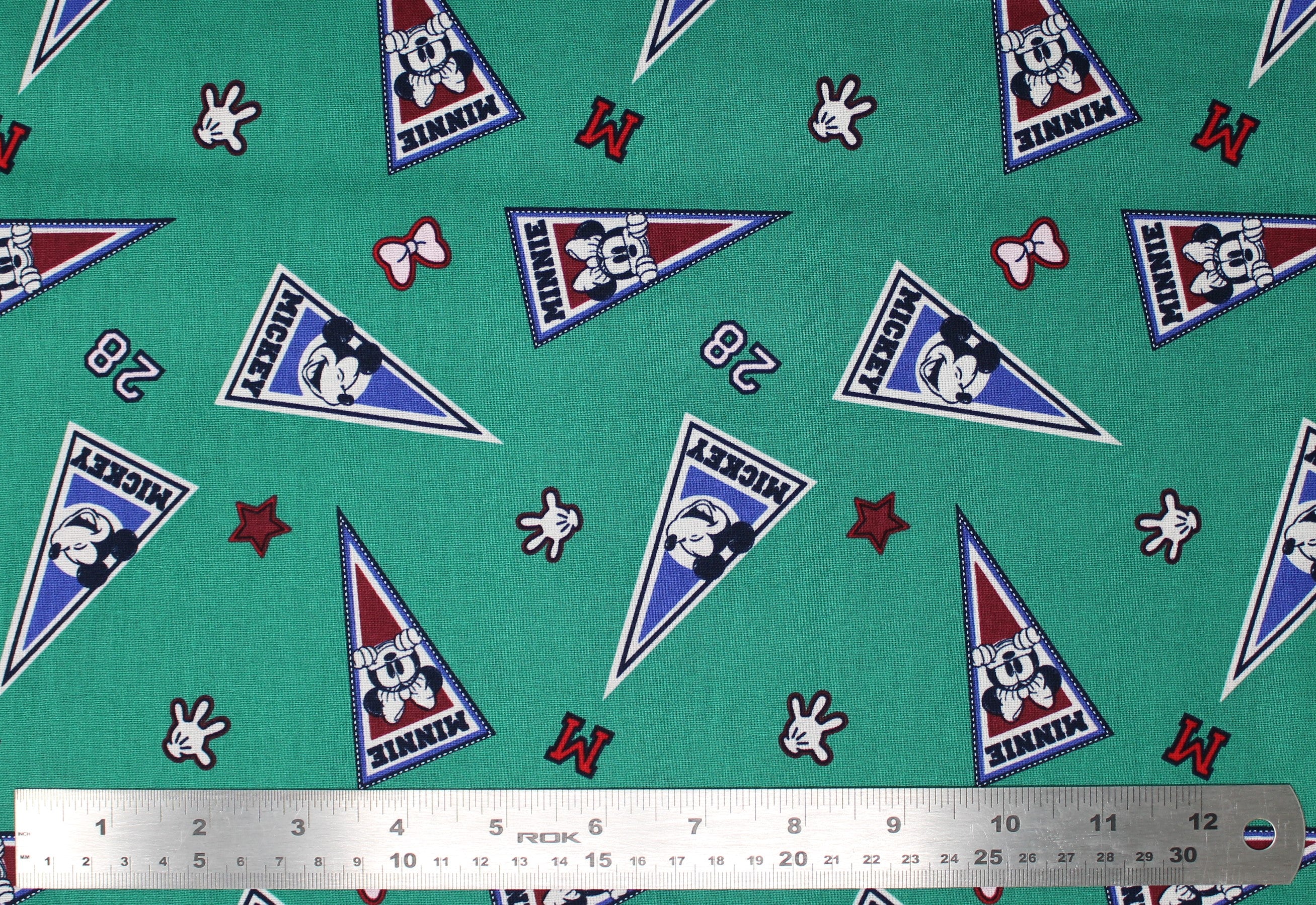 Mickey & Minnie Cheer Flags - 45" - 100% cotton - Image 3