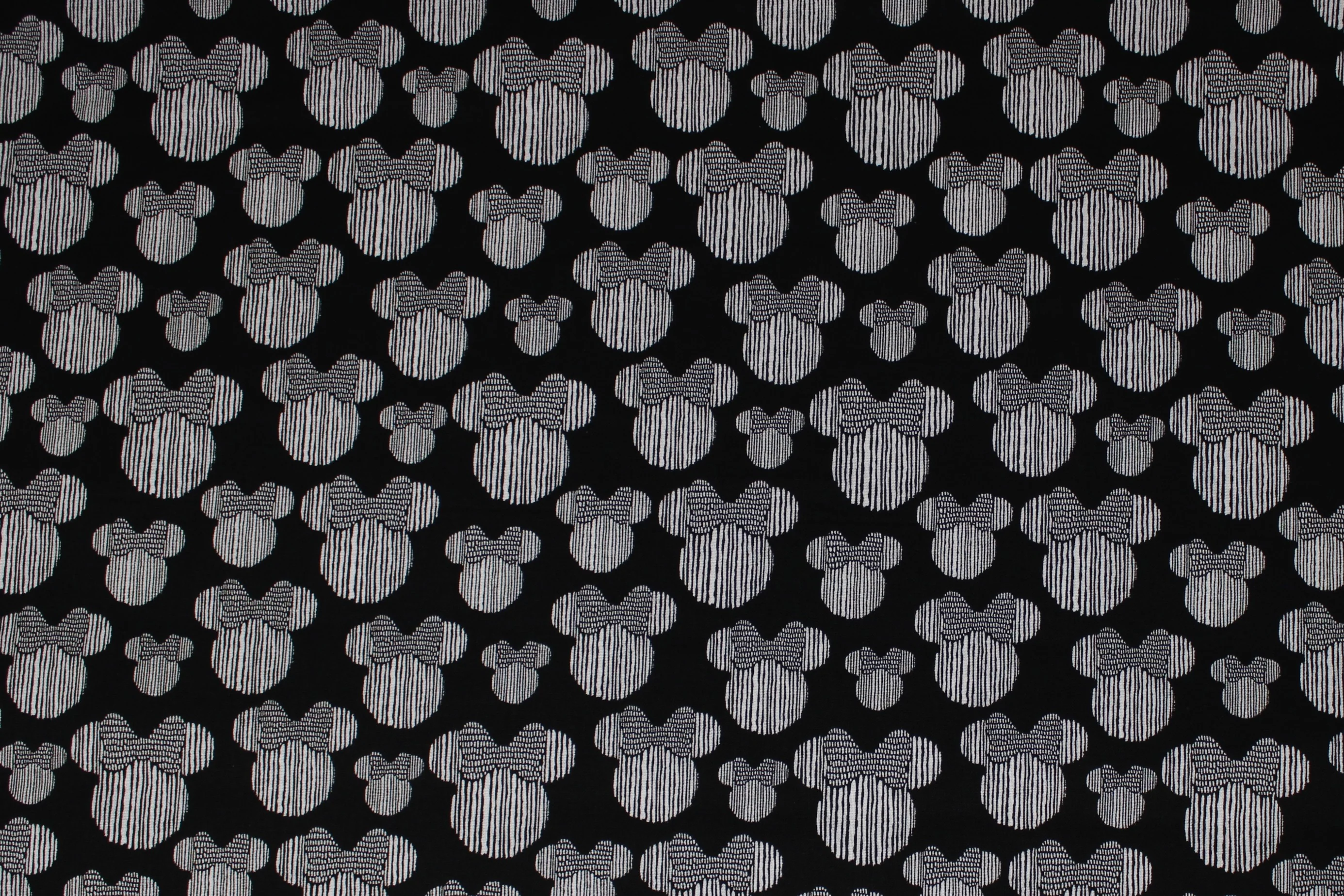Minnie Mouse - 45'' - 100% cotton - Image 2