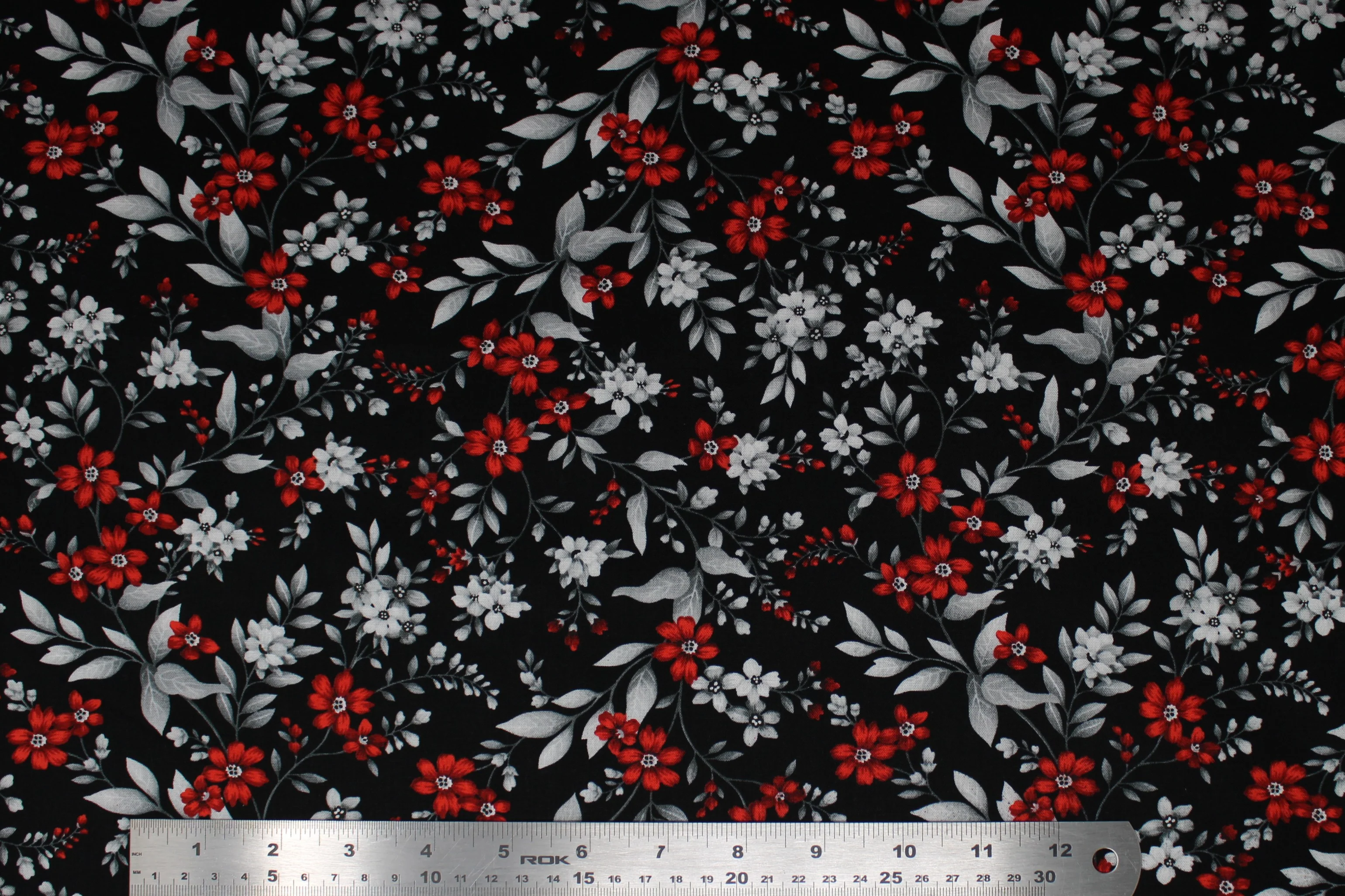 Scarlet's Treasure - 44" - 100% cotton - Image 6