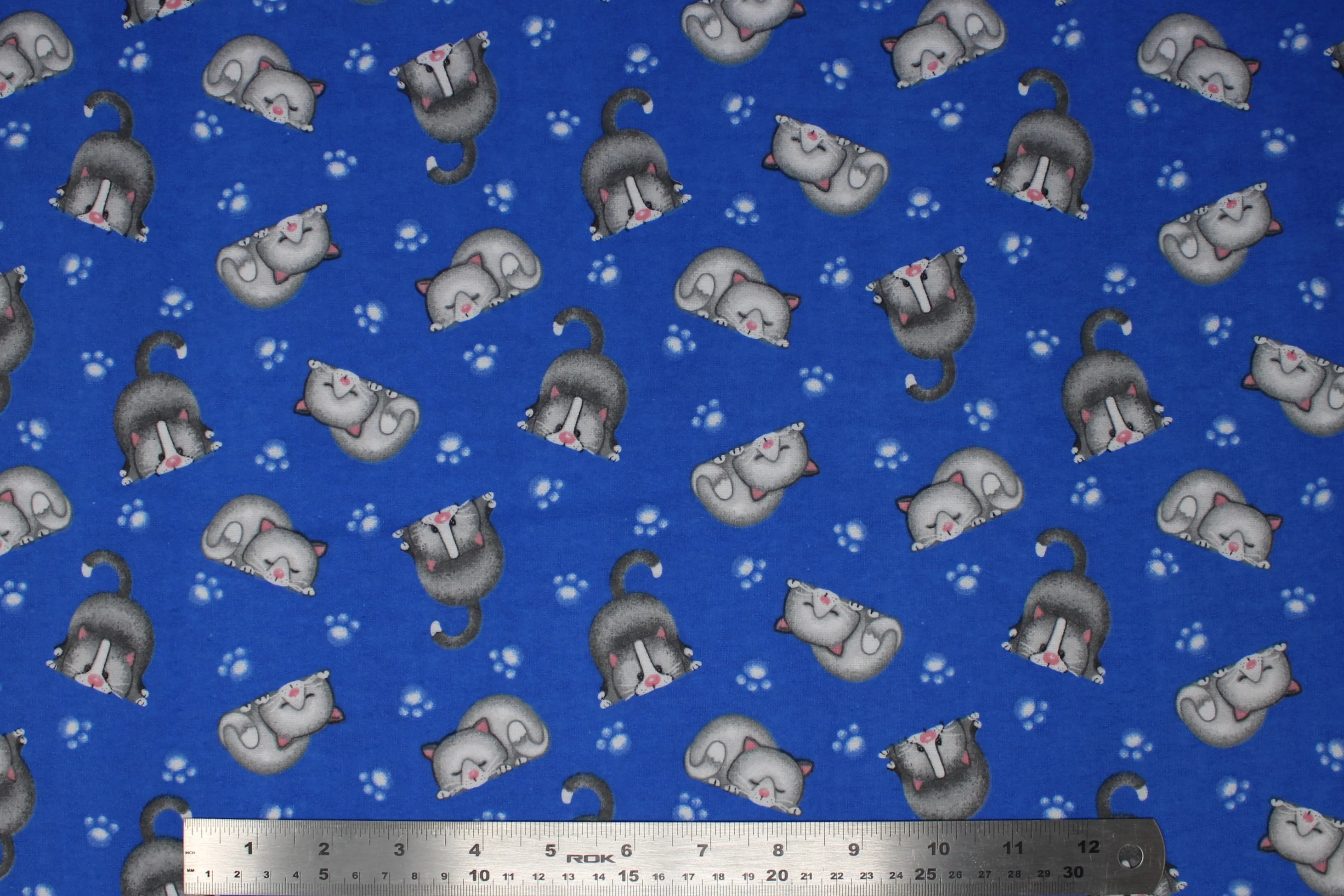 Sleepy Cats - 43/44" - 100% cotton flannel - Image 2