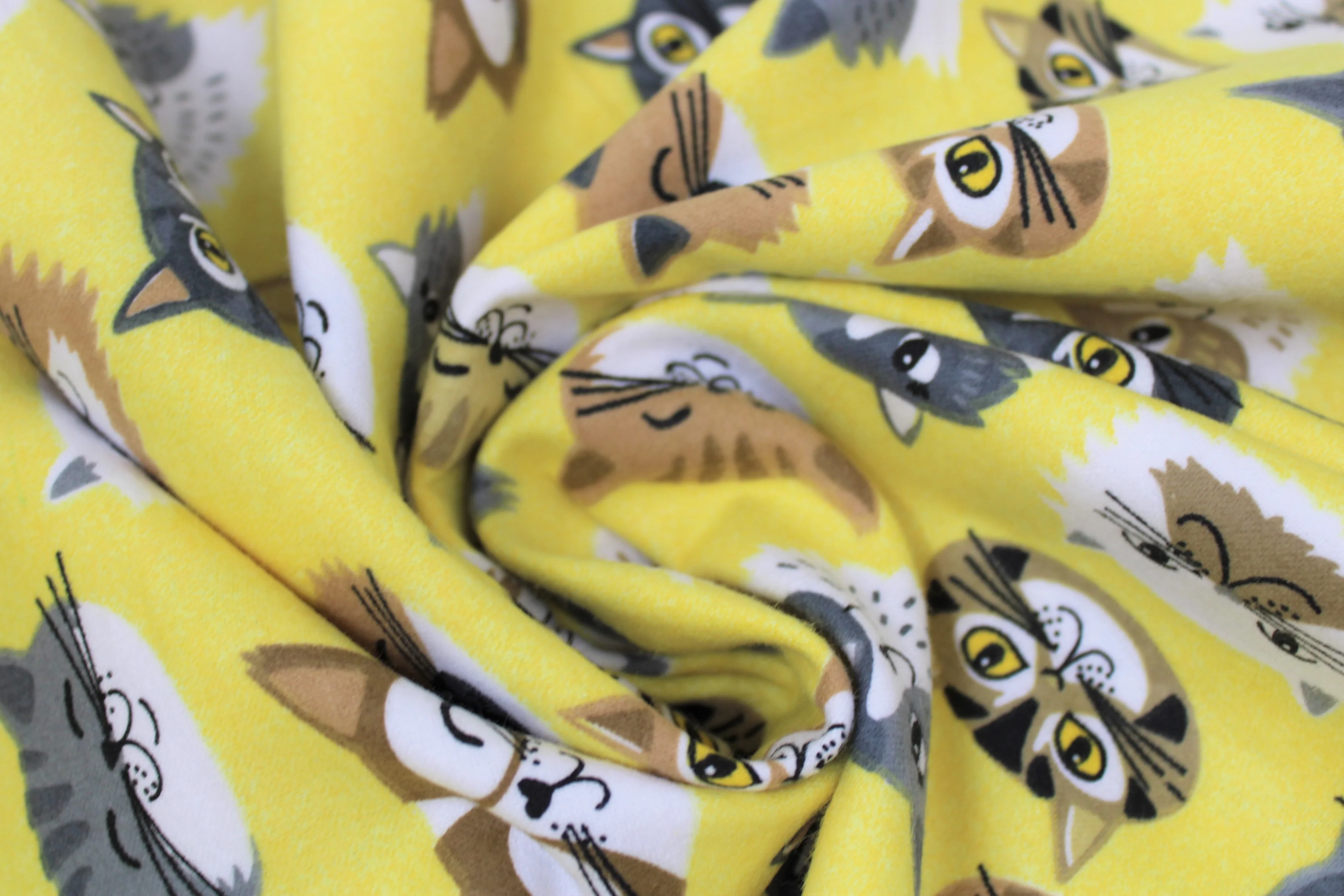 Comfy Prints - 44/45" - 100% Cotton Flannel - Image 5