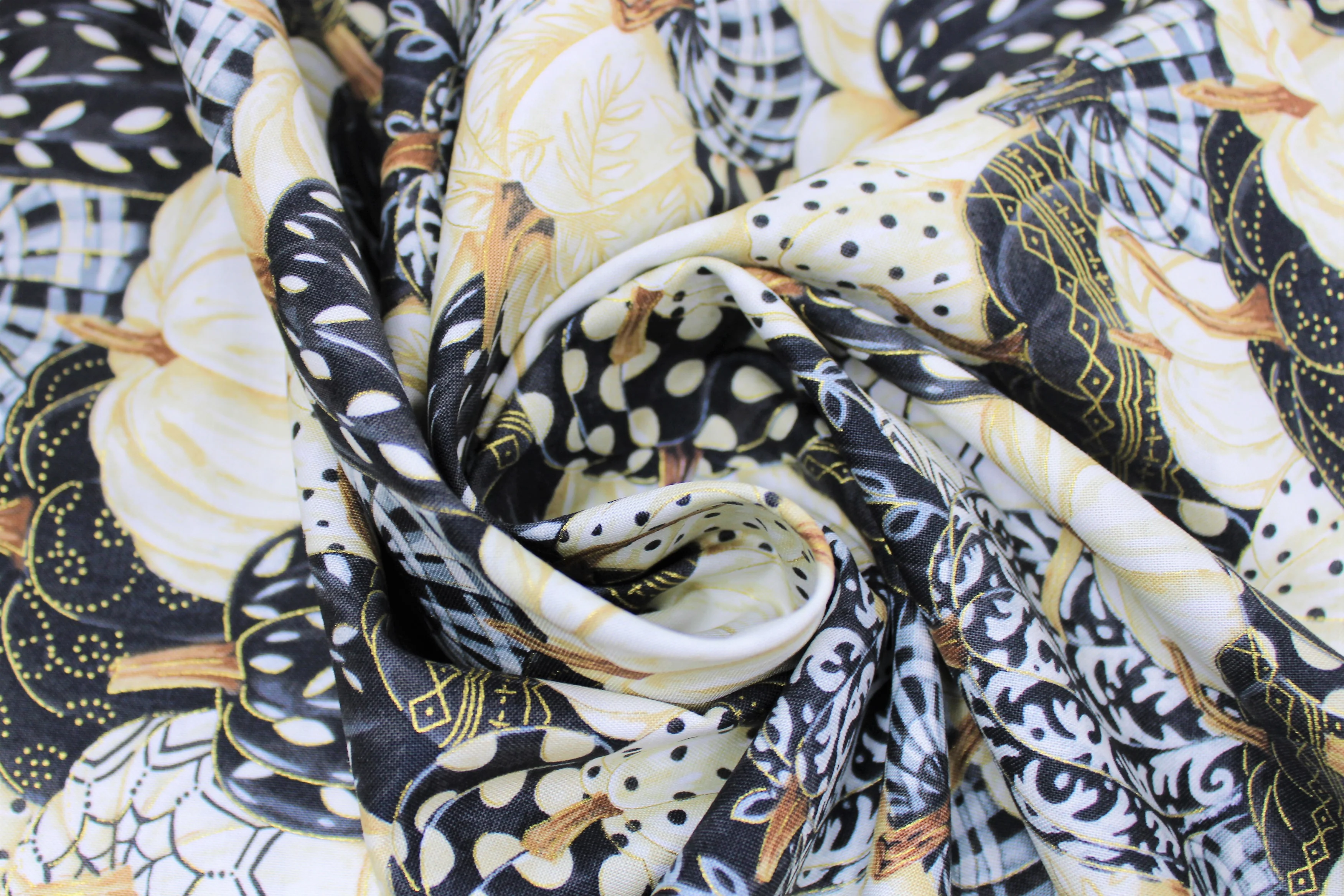 Fall Potpourri - 45" - 100% Cotton - Image 3