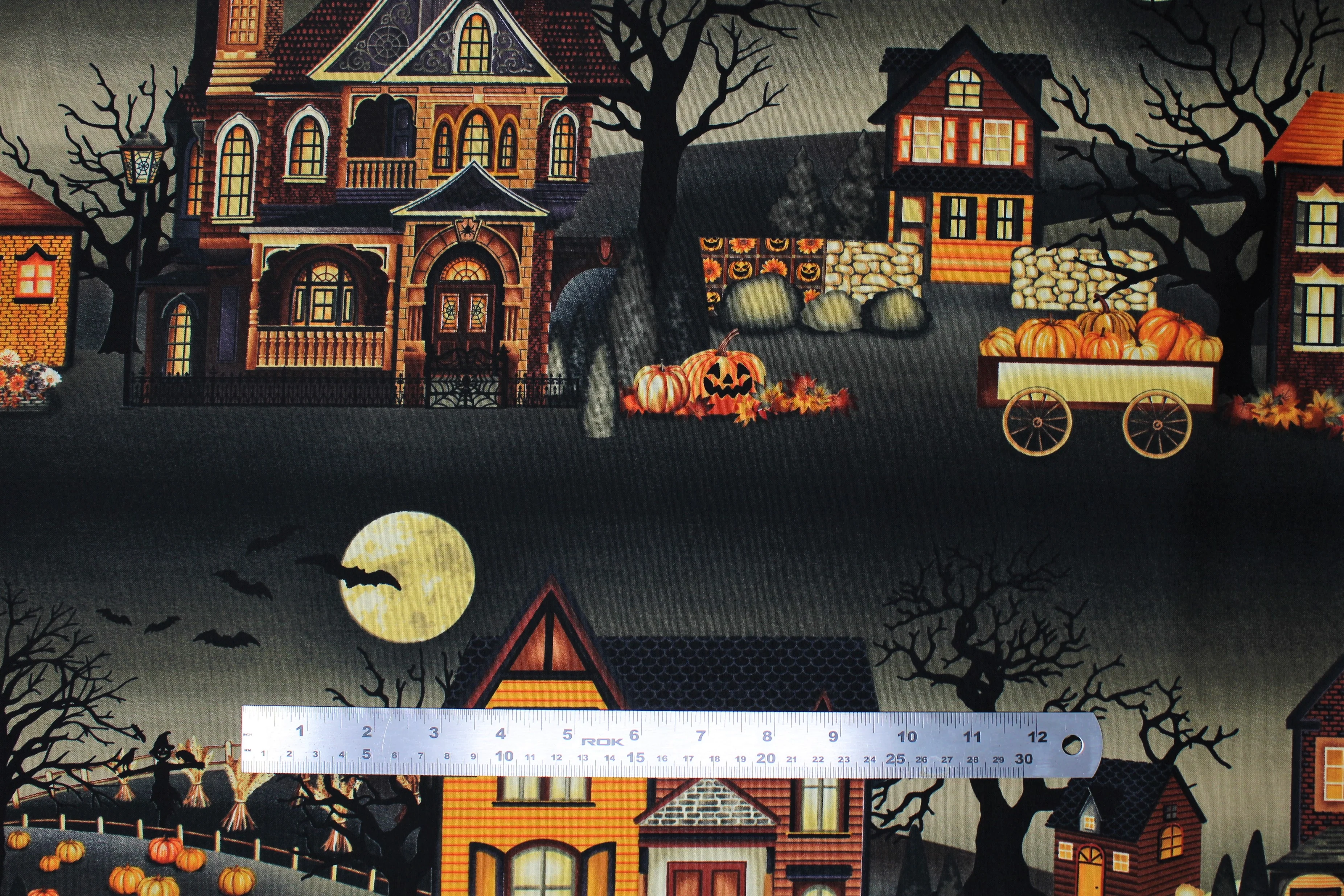 Haunted Village - 45" - 100% Cotton - Image 2