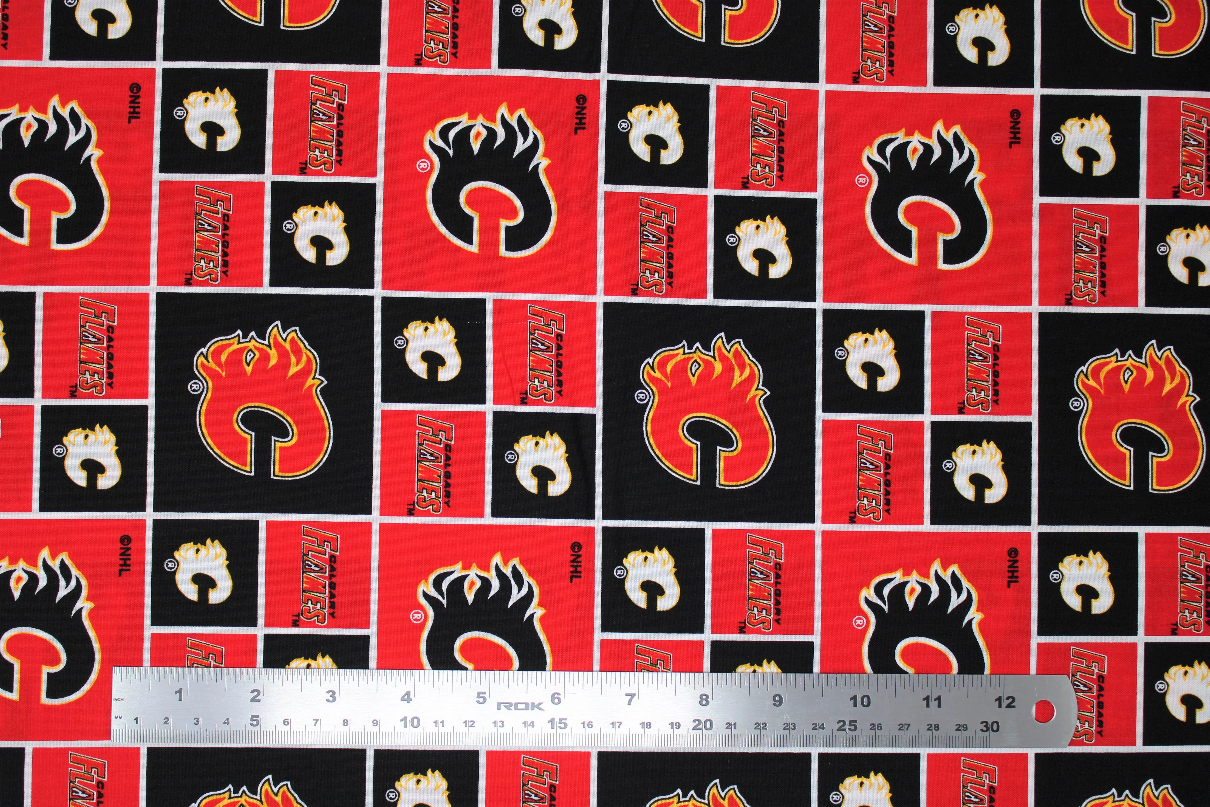 NHL Cotton Prints - 43/44" - 100% Cotton - Image 4