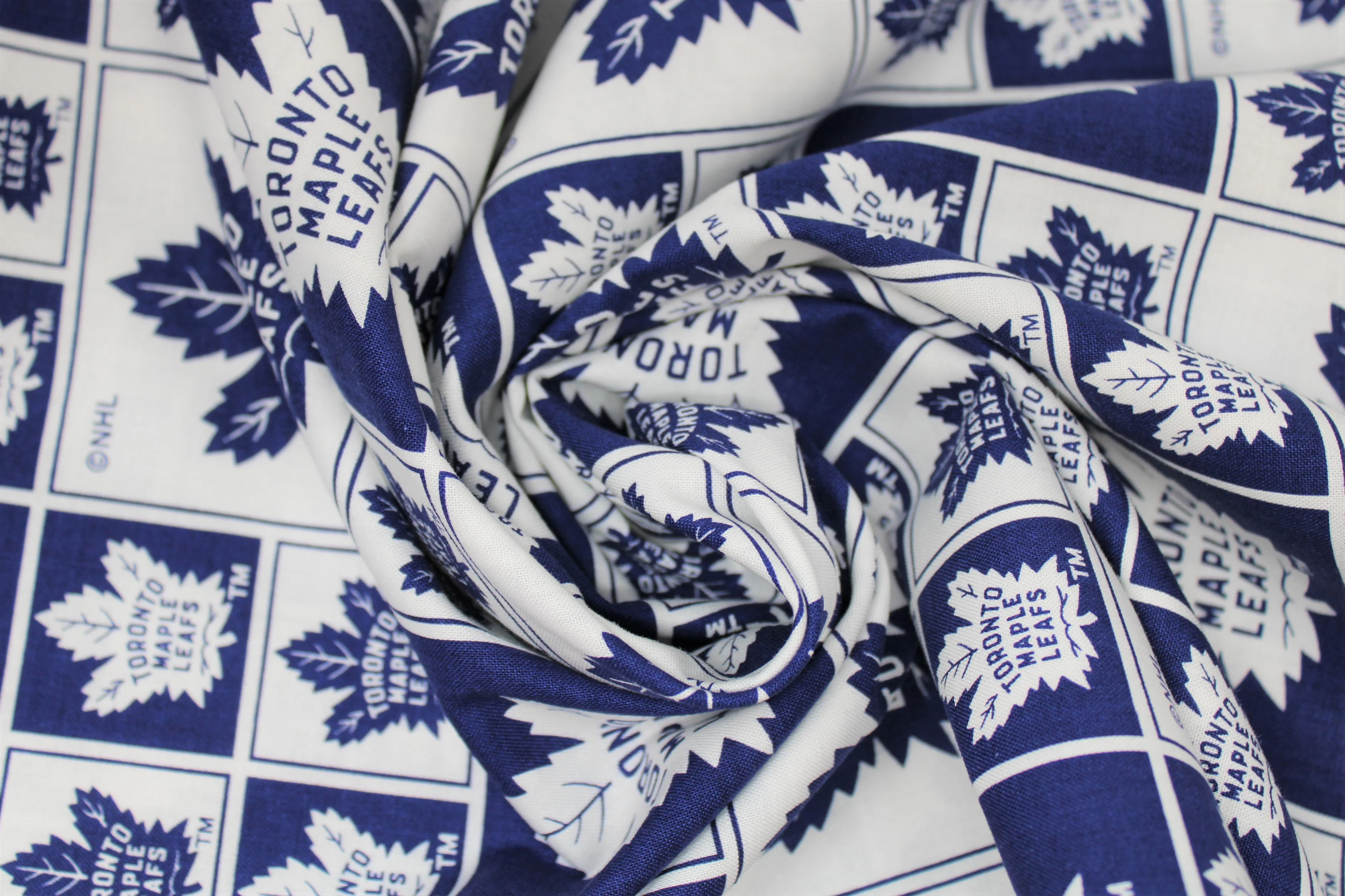 NHL Cotton Prints - 43/44" - 100% Cotton - Image 9