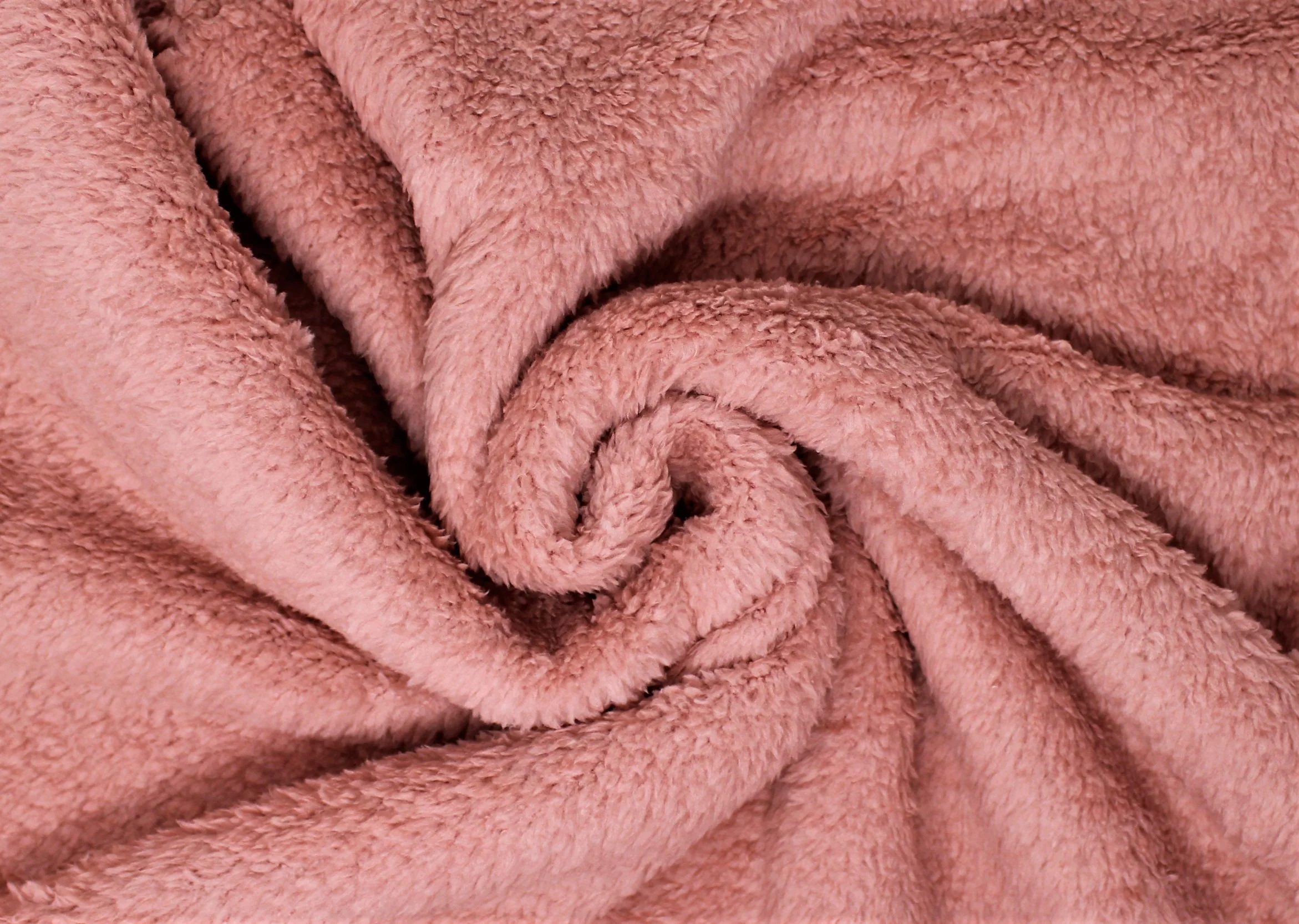 Fluffy - 63" - 100% Polyester Fleece - Image 11