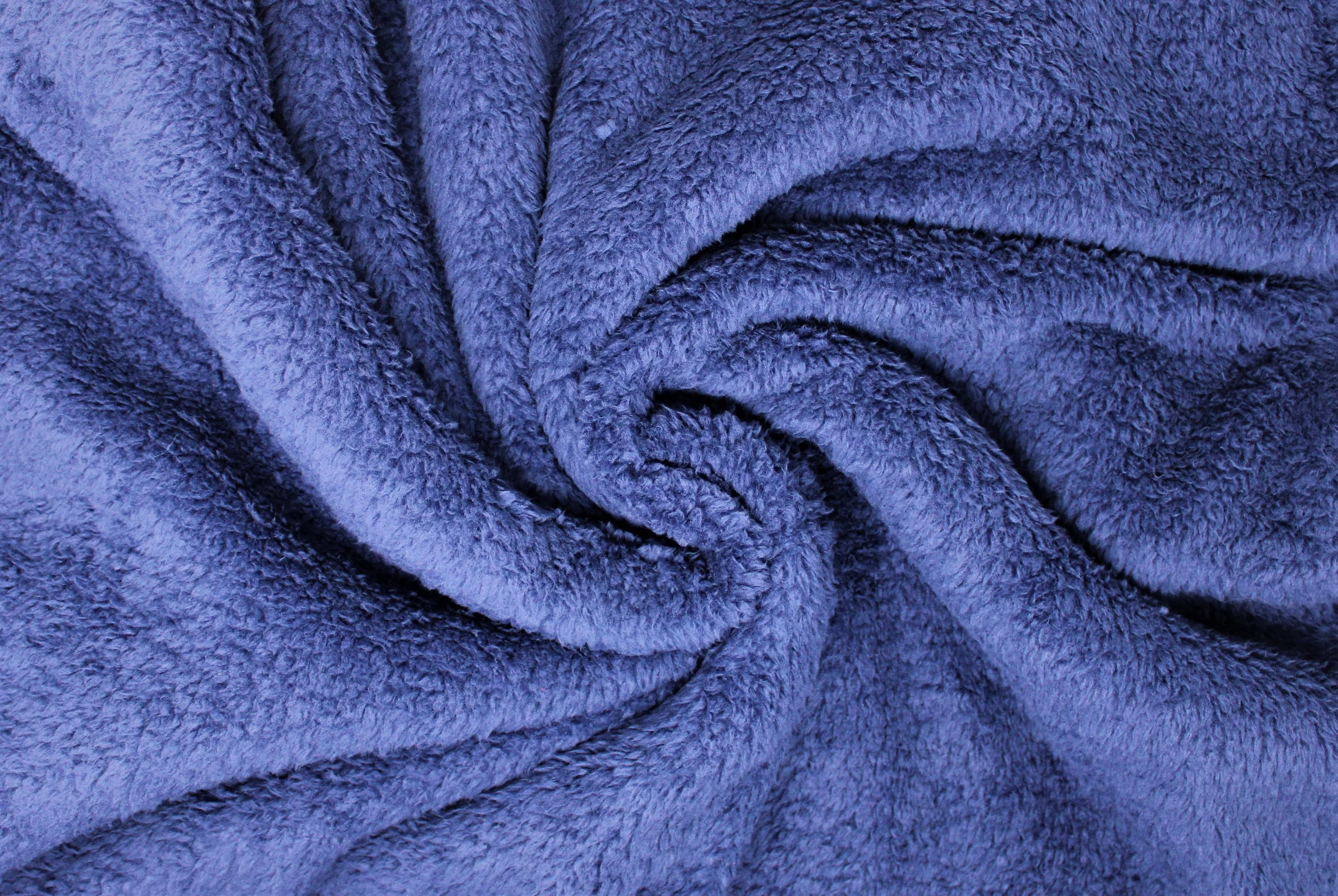 Fluffy - 63" - 100% Polyester Fleece - Image 7