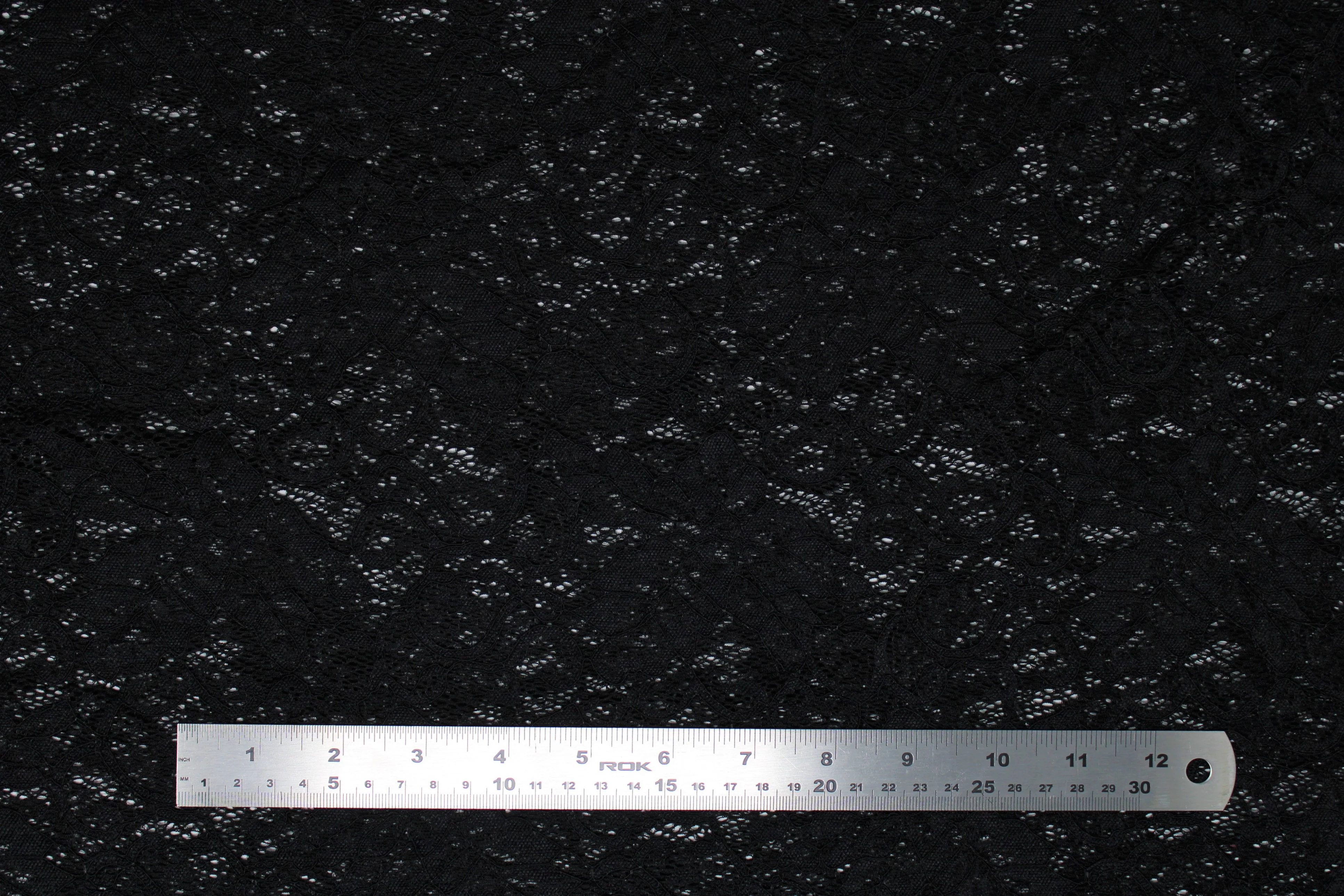 Lolita Lace - 59" - 90% Nylon, 10% Spandex - 165 gsm - Image 2
