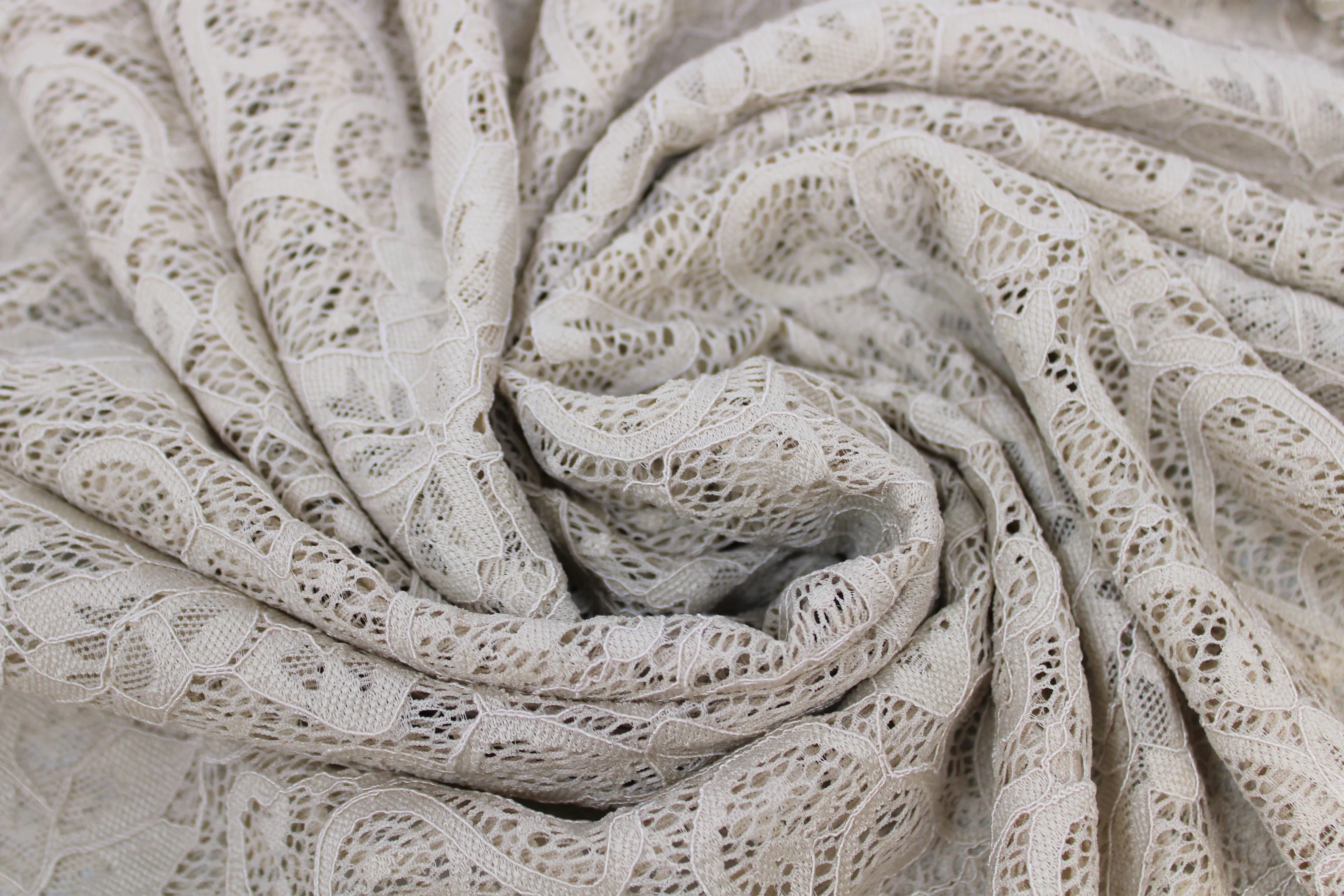 Lolita Lace - 59" - 90% Nylon, 10% Spandex - 165 gsm - Image 5