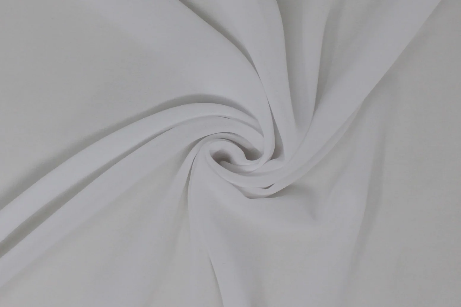 Vanessa Chiffon - 55" - 100% Polyester - Image 3