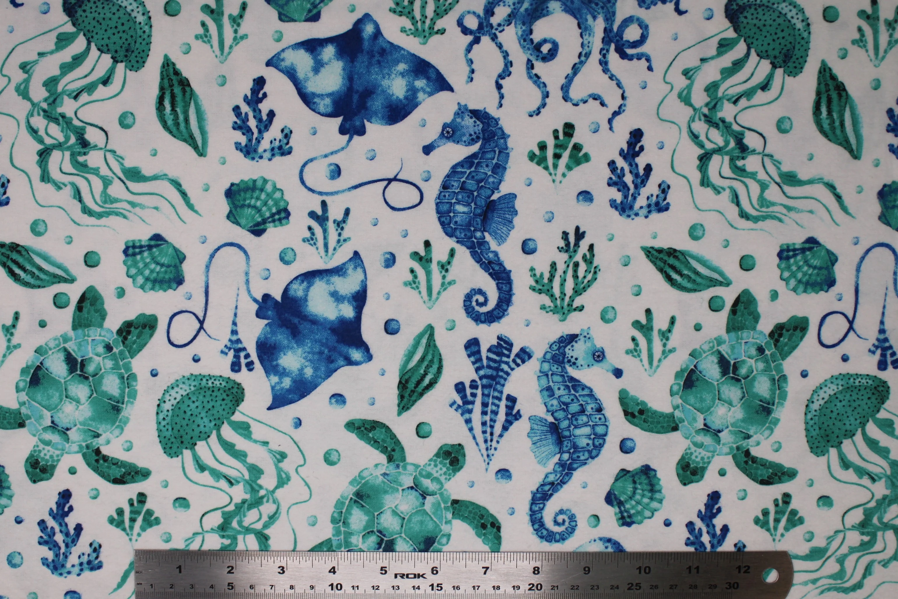 Watercolour Prints - 43" - 100% cotton flannel - Image 6