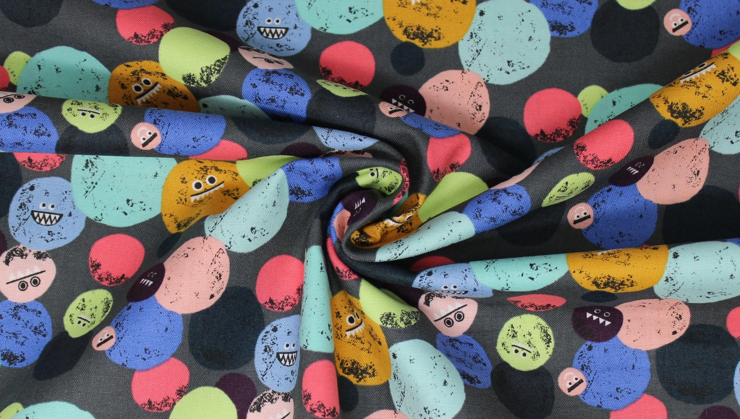 Across The Universe - 45'' - 100% cotton - Image 7