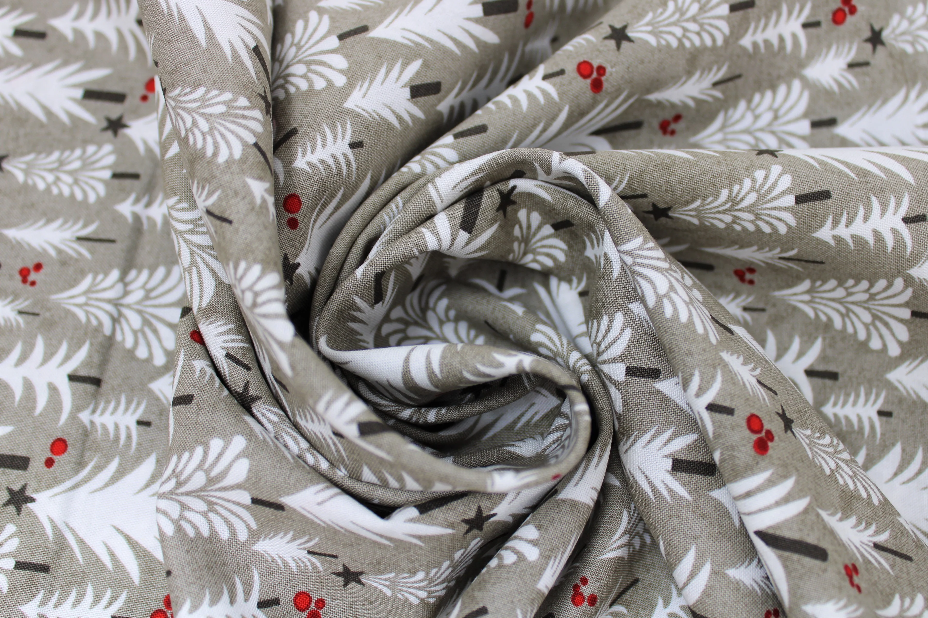 Assorted Christmas Prints - 45" - 100% Cotton - Image 13