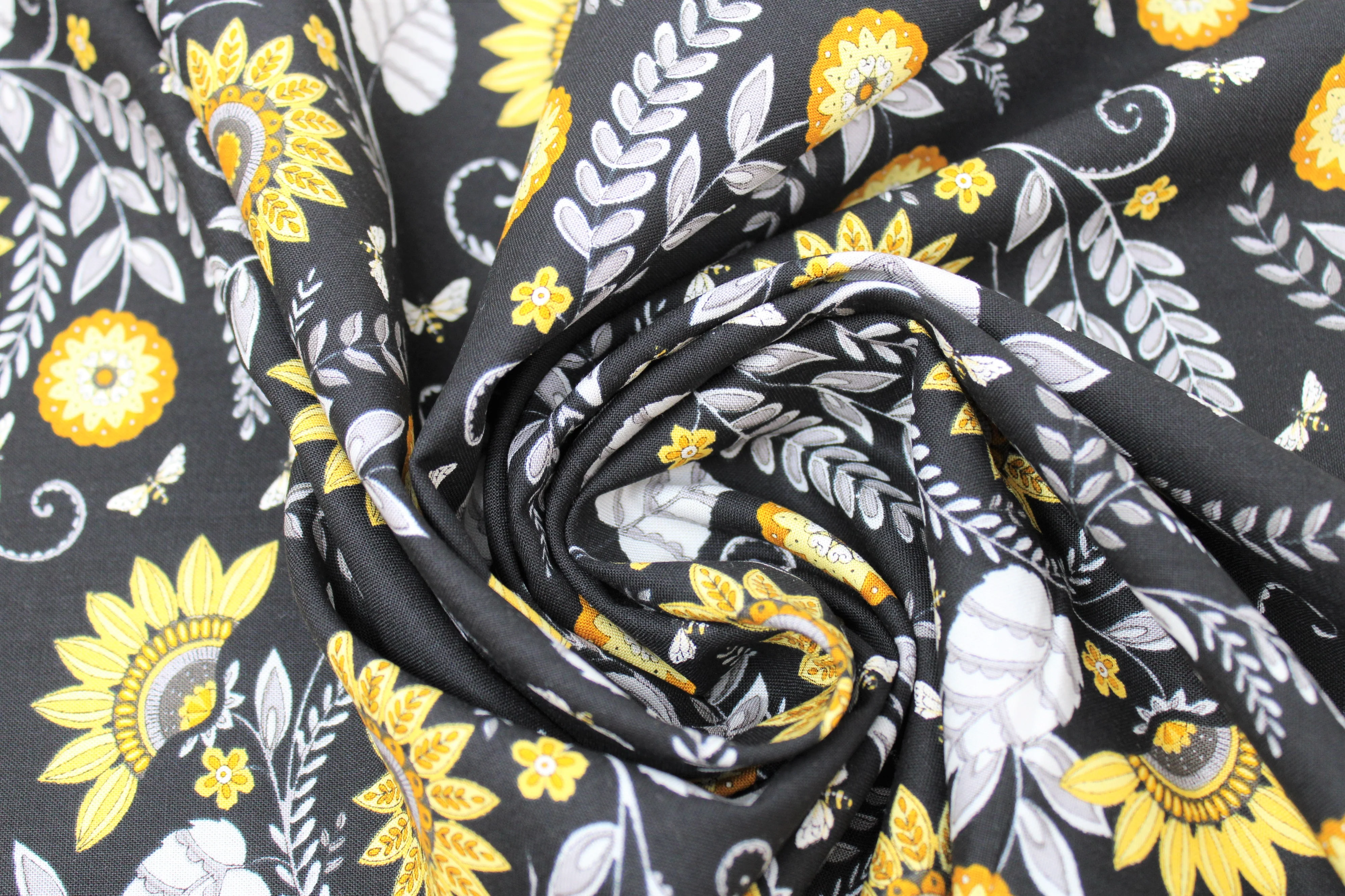 Bee Grateful - 45" - 100% Cotton - Image 14
