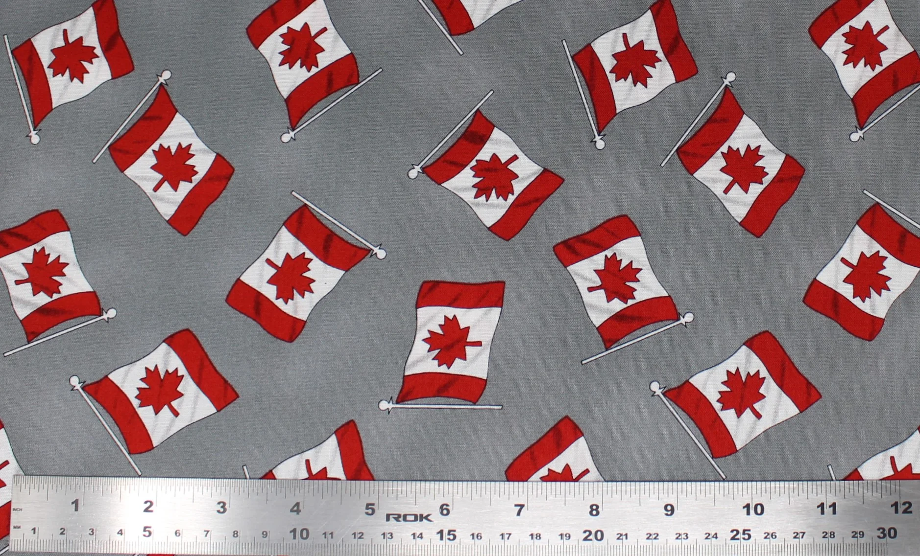 Canadian Flag Print - 45" - 100% cotton - Image 4