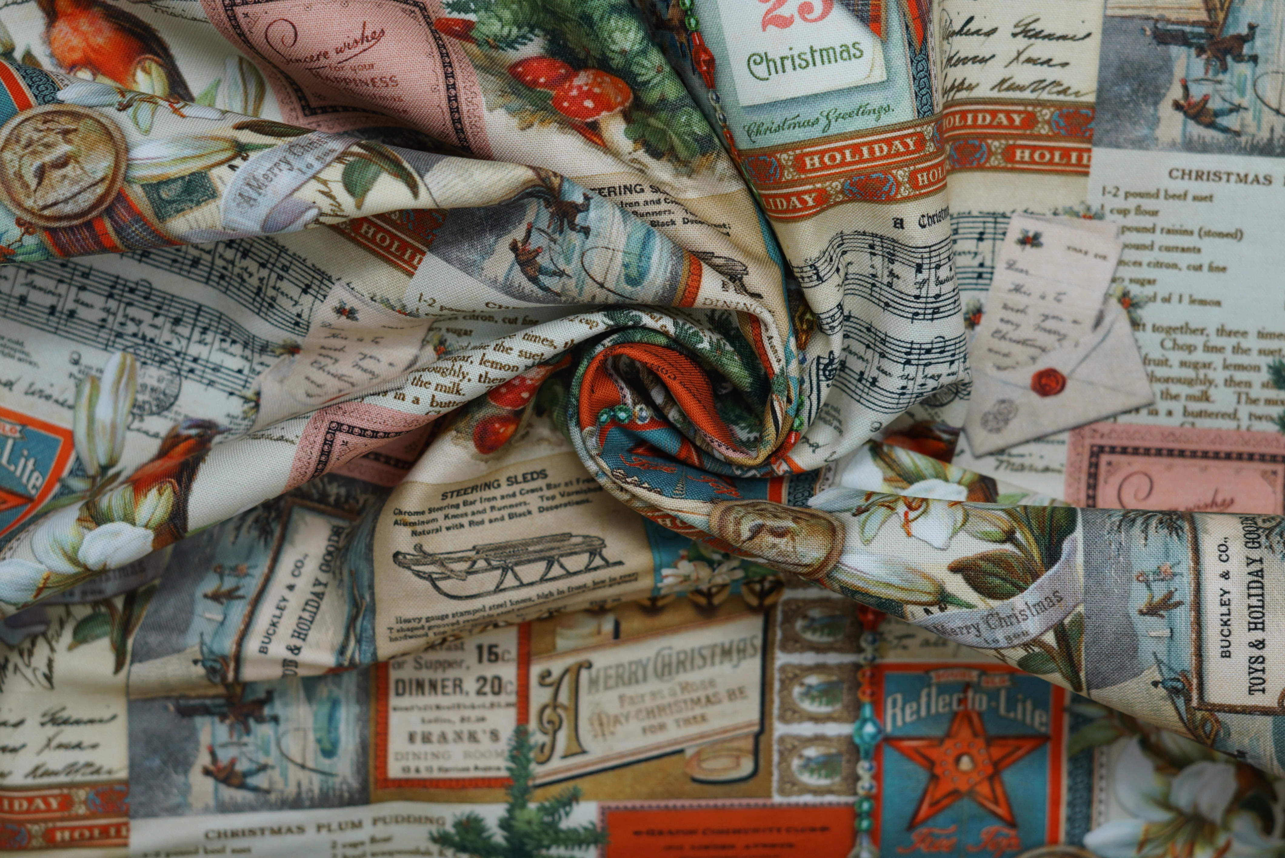 Christmas Faire - 44/45" - 100% Cotton - Image 4