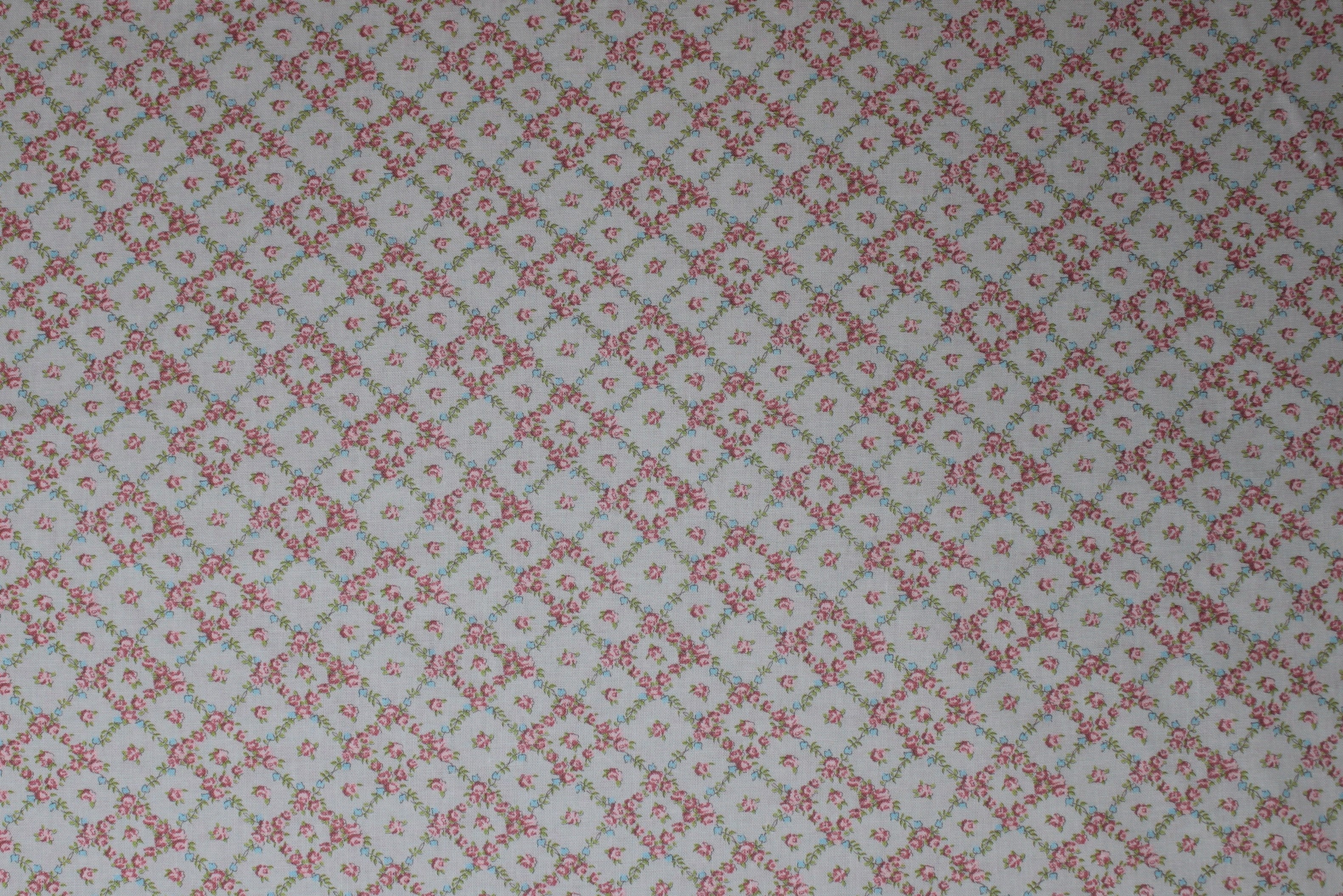Cottage Linen Closet - 45" - 100% cotton - Image 2
