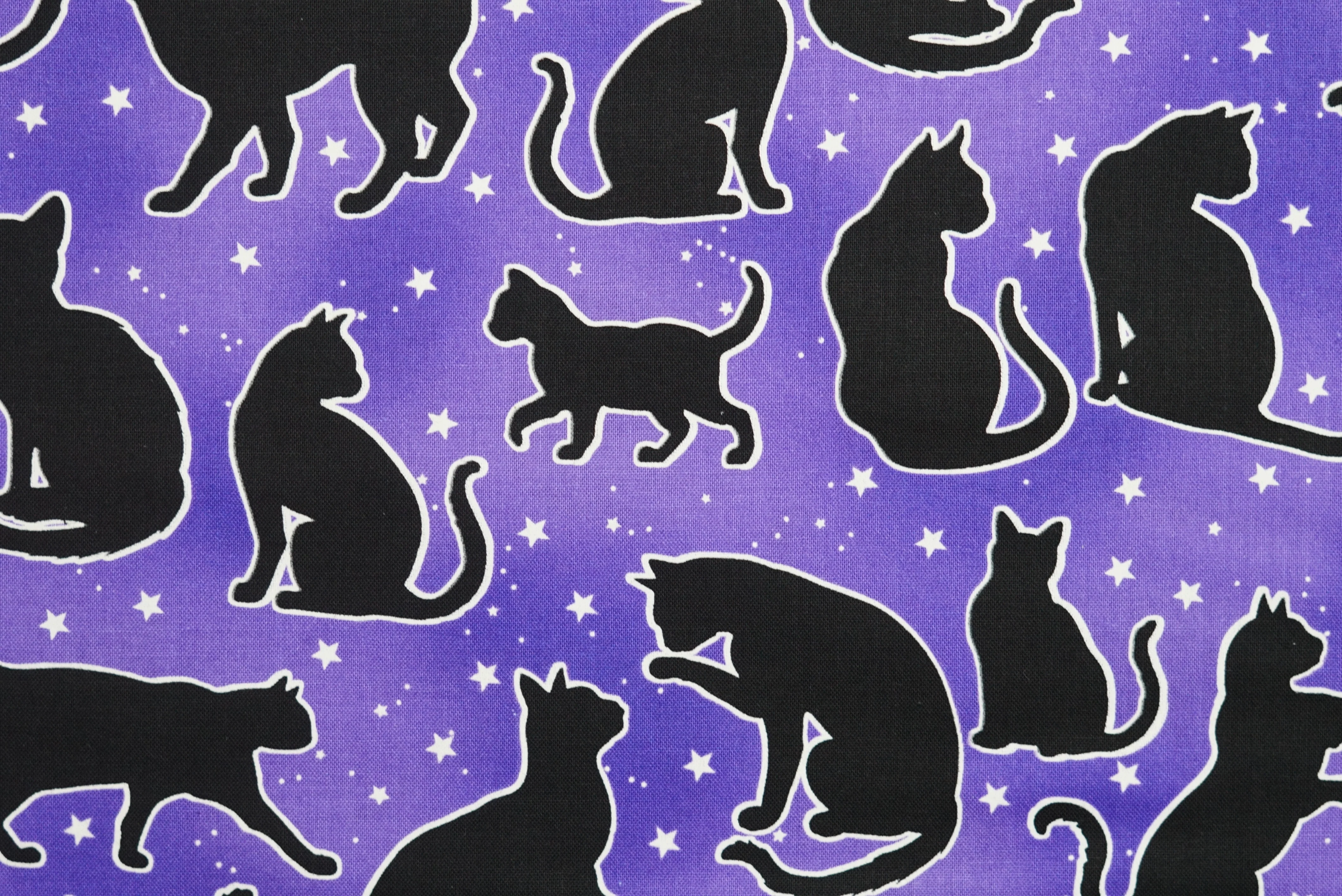 Halloween Spirit - 44/45" - 100% Cotton, Glow In The Dark - Image 13