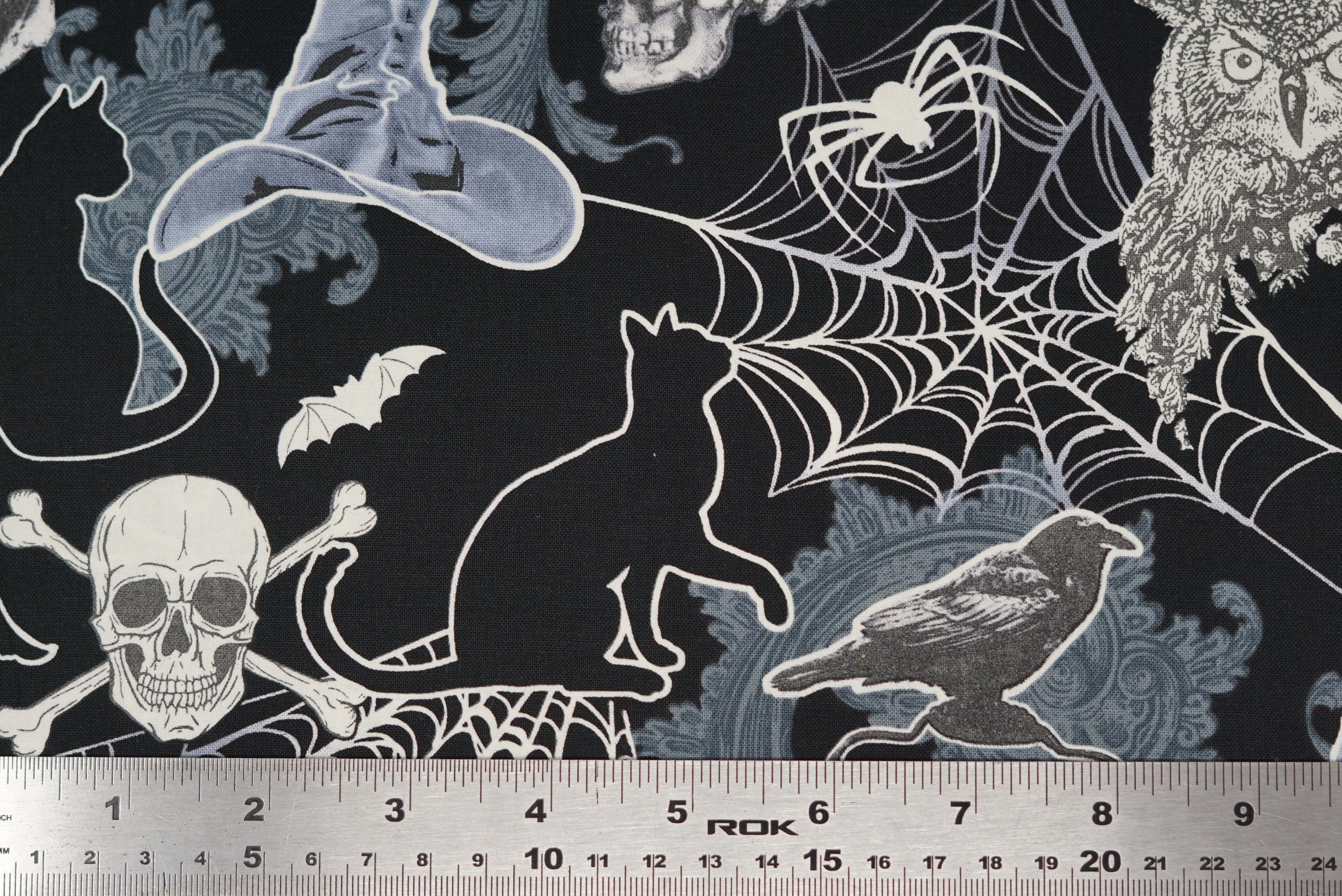 Halloween Spirit - 44/45" - 100% Cotton, Glow In The Dark - Image 3