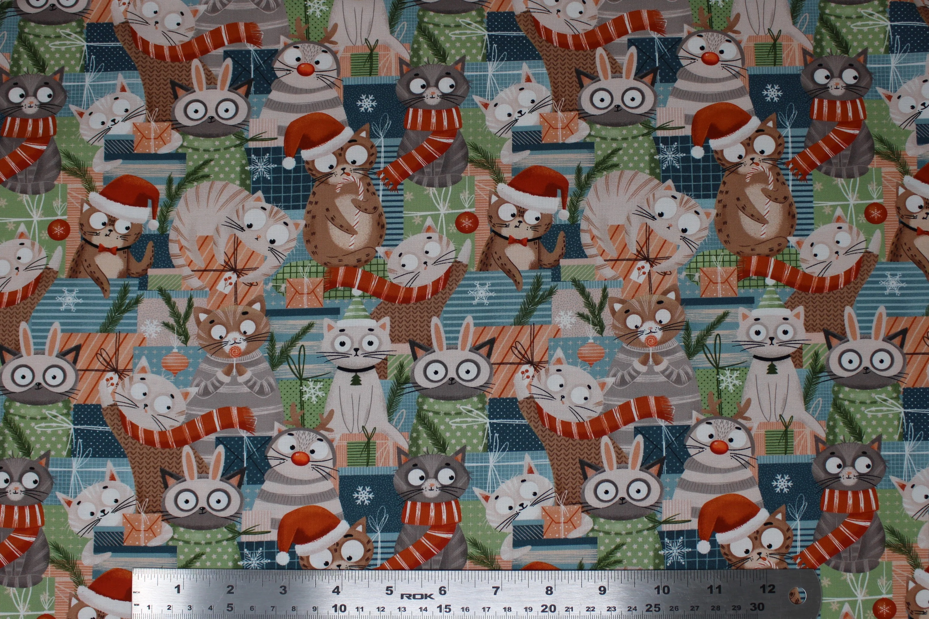 Purrfect Christmas - 44/45" - 100% cotton - Image 4